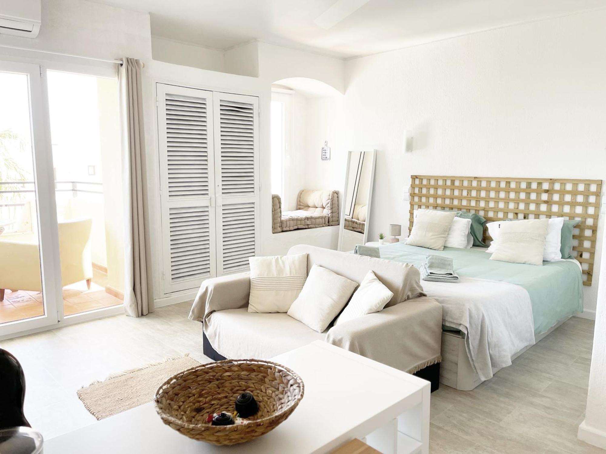 Appartement Seaview - 10 Min. Beach, Private Condo, Pool, Grill & Free Parking